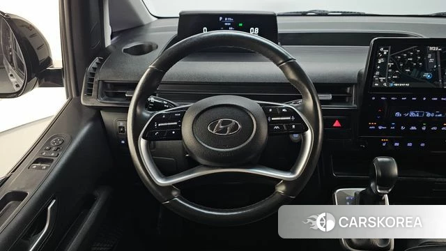 Hyundai Staria 2023 Серебряный из Кореи, фото 3