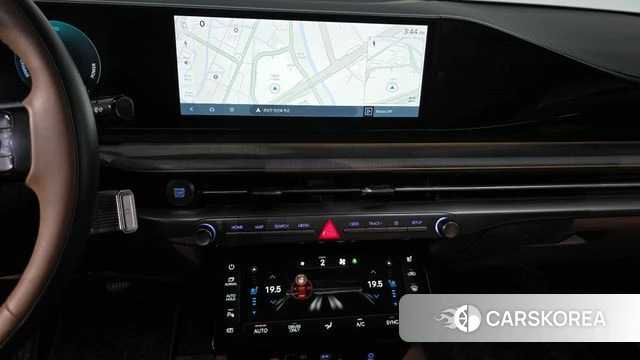 Hyundai Grandeur Hybrid (GN7) 2024 Белый из Кореи, фото 3
