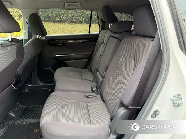 Toyota Highlander 2023 Белый из Китая, фото 3