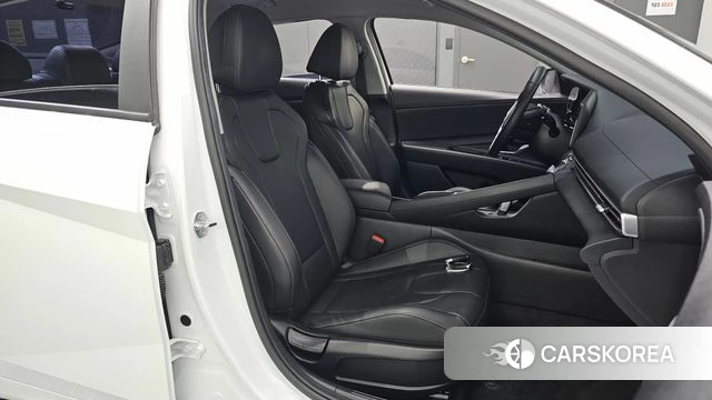 Hyundai Avante (CN7) 2023 Белый из Кореи, фото 3