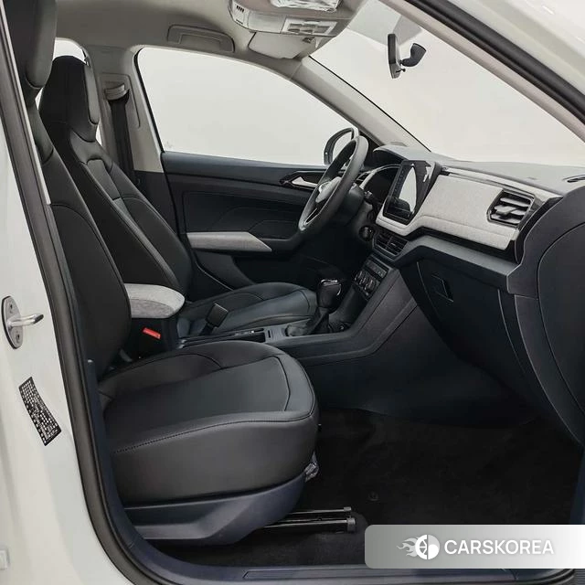 Volkswagen Tharu 2025 Белый из Китая, фото 3