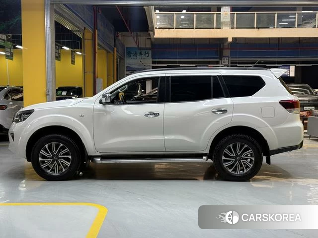 Nissan Terra 2022 Белый из Китая, фото 3