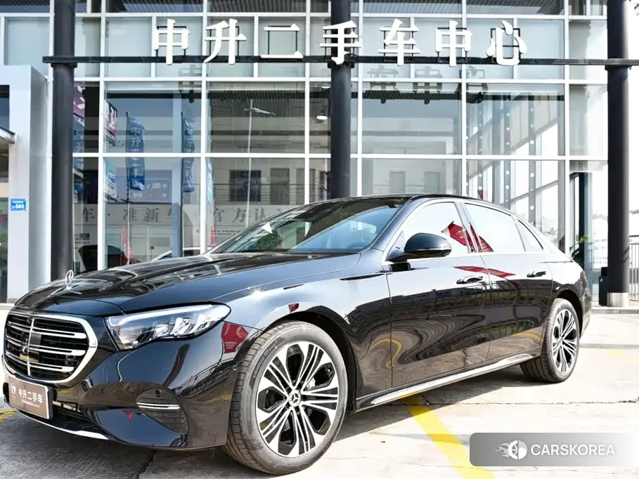 Mercedes-Benz E-Class 2026 Черный из Китая, фото 3