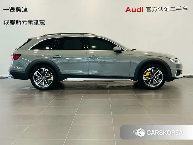 Audi A4L 2023 Темно-серый из Китая, фото 3