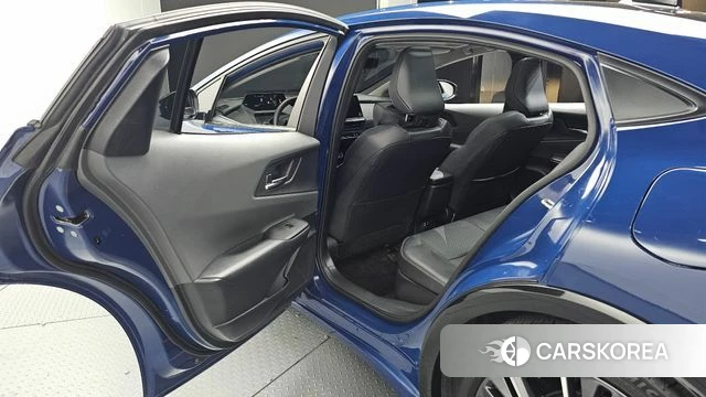 Toyota Prius 5th Generation 2024 Синий из Кореи, фото 3