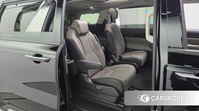 Kia The New Carnival 4th Generation 2024 Черный из Кореи, фото 3