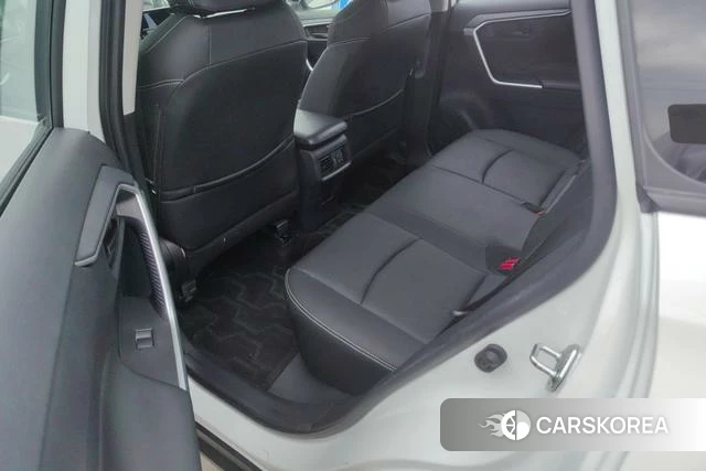 Toyota RAV4 2021 Белый из Китая, фото 3