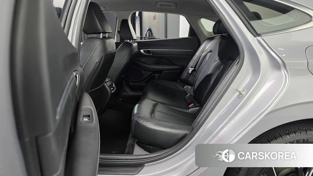Hyundai Sonata D Edge (DN8) 2024 Серебристо-серый из Кореи, фото 3