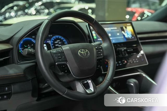 Toyota Avalon 2024 Серебристо-серый из Китая, фото 3