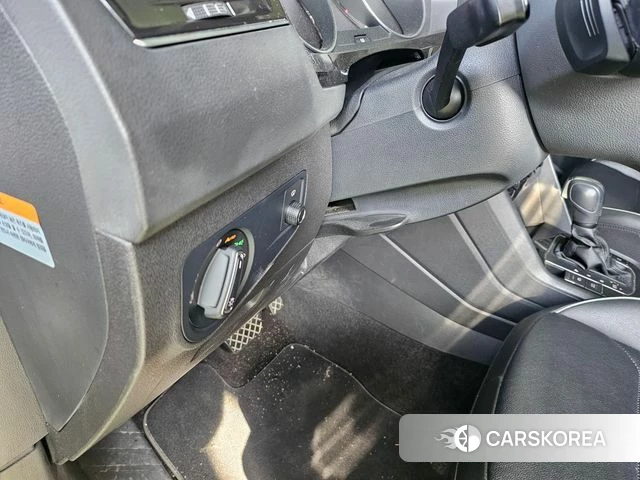 Volkswagen Tiguan second Generation 2020 Серебристо-серый из Кореи, фото 3