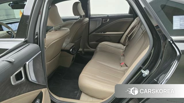 Kia K8 2023 Черный из Кореи, фото 3