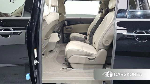 Kia Carnival 4th generation 2023 Черный из Кореи, фото 3