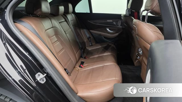 Mercedes-Benz E-Class W213 2019 Черный из Кореи, фото 3