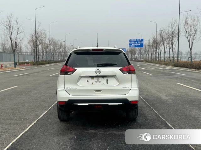Nissan X-Trail 2021 Белый из Китая, фото 3