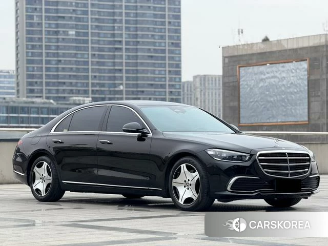 Mercedes-Benz S-Class 2023 Черный из Китая, фото 3