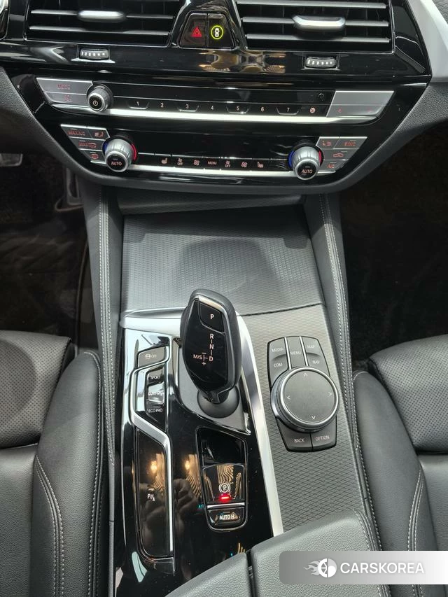 BMW 5 series 2023 Темно-серый из Китая, фото 3