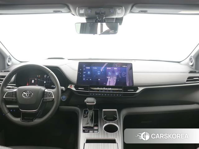 Toyota Sienna 2022 Белый из Китая, фото 3