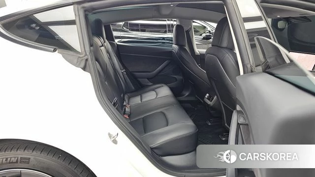 Tesla Model 3 2022 Белый из Кореи, фото 3