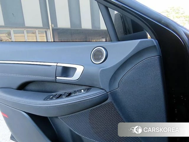Hyundai Sonata Hybrid (DN8) 2023 Черный из Кореи, фото 3