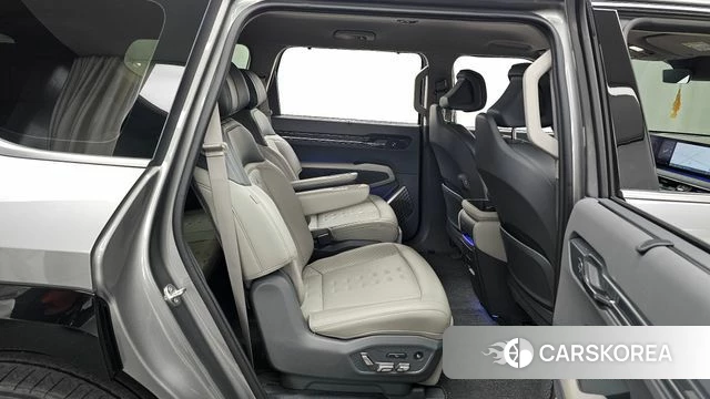Kia EV9 2023 Серебристо-серый из Кореи, фото 3