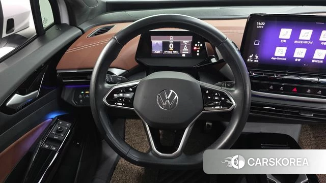 Volkswagen ID.4 2023 Белый из Кореи, фото 3