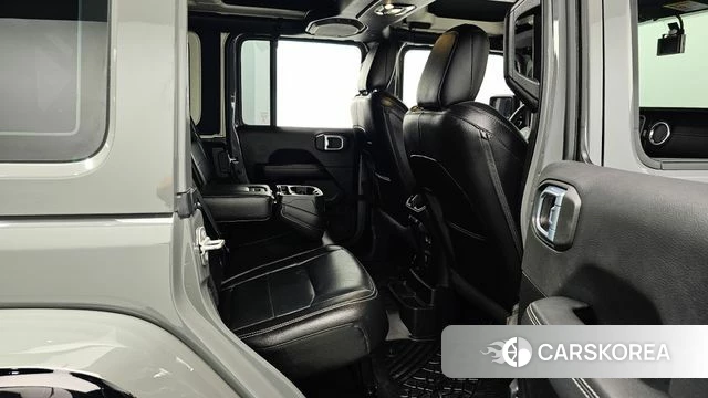 Jeep Wrangler (JL) 2021 Серебристо-серый из Кореи, фото 3