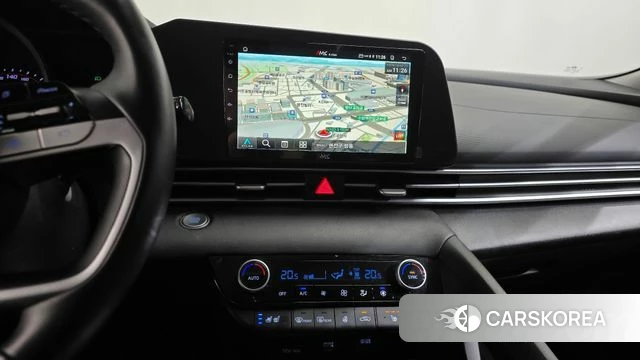 Hyundai Avante (CN7) 2021 Серебристо-серый из Кореи, фото 3