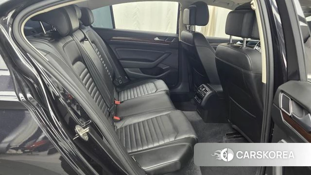Volkswagen Passat GT (B8) 2018 Черный из Кореи, фото 3