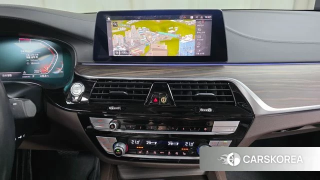 BMW 5 Series (G30) 2020 Синий из Кореи, фото 3