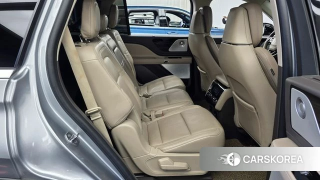 Lincoln Aviator 2nd generation 2021 Серебряный из Кореи, фото 3