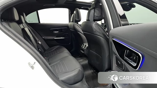 Mercedes-Benz C-Class W206 2024 Белый из Кореи, фото 3