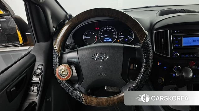 Hyundai The New Grand Starex 2018 Желтый из Кореи, фото 3
