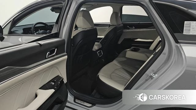 Kia The New K5 3rd generation 2025 Серебристо-серый из Кореи, фото 3