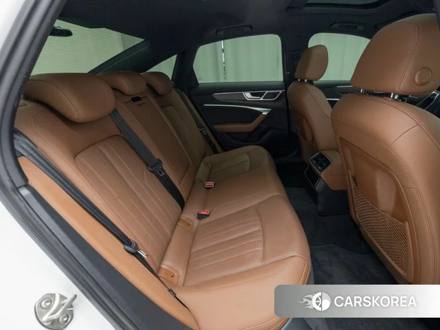 Audi A6 (C8) 2021 Белый из Кореи, фото 3