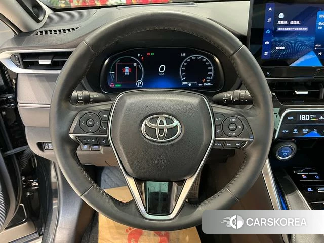 Toyota Venza 2022 Черный из Китая, фото 3