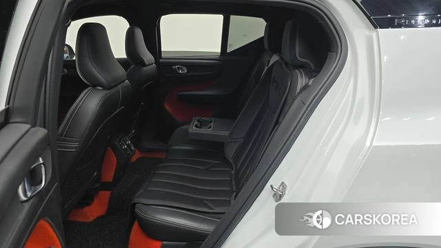 Volvo XC40 2019 Белый двухцветный из Кореи, фото 3