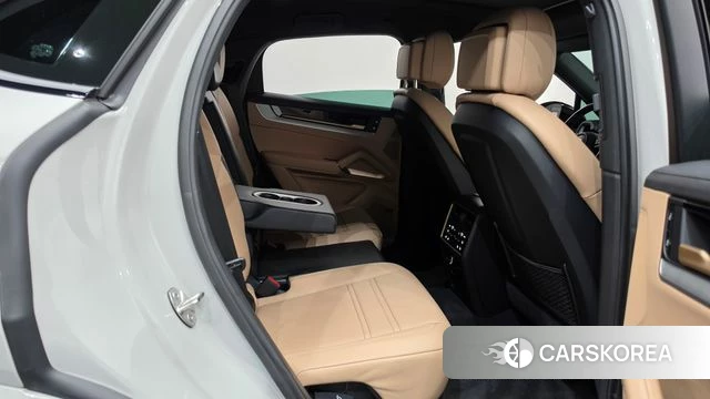 Porsche Cayenne (PO536) id 4898351 из Кореи 3