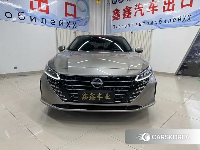 Nissan Altima 2023 Серебристо-серый из Китая, фото 3