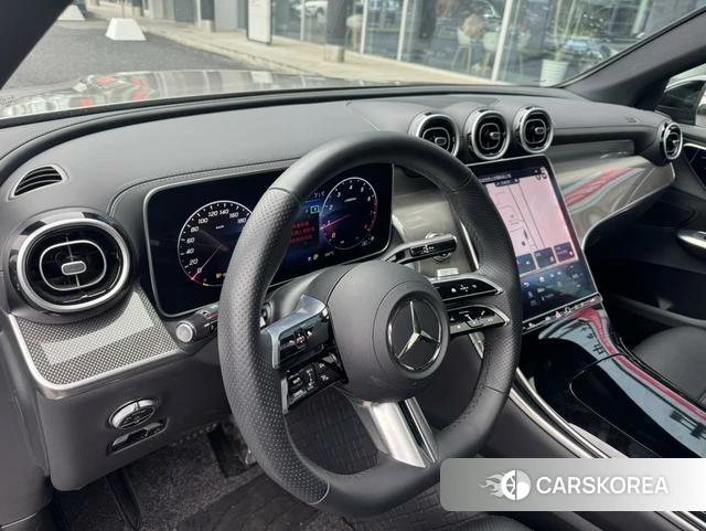 Mercedes-Benz GLC 2026 Серебристо-серый из Китая, фото 3