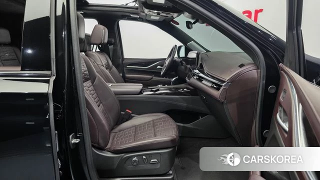 Cadillac Escalade 5th Generation 2024 Черный из Кореи, фото 3