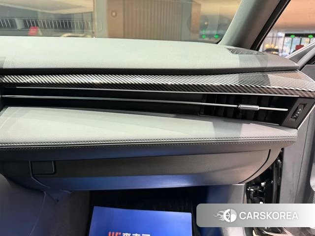 Toyota Avalon 2024 Черный из Китая, фото 3