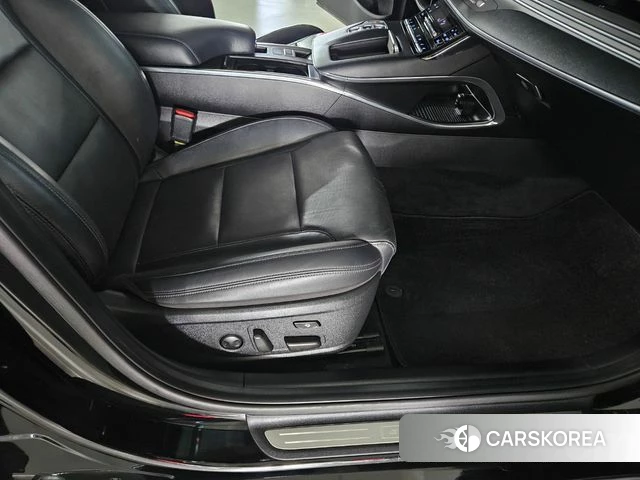 Hyundai The New Grandeur IG Hybrid 2019 Черный из Кореи, фото 3