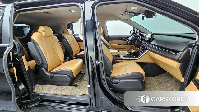 Kia Carnival 4th generation 2022 Черный из Кореи, фото 3