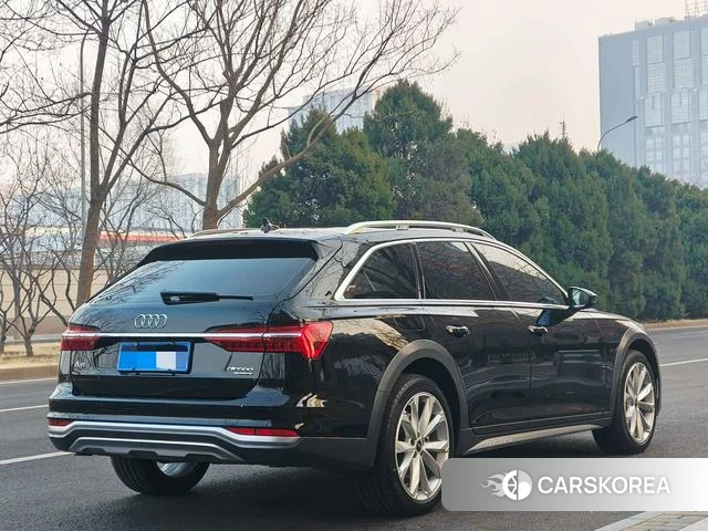 Audi A6 2021 Черный из Китая, фото 3