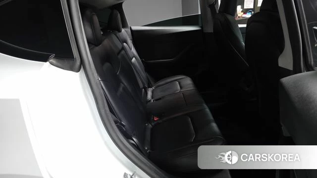 Tesla Model Y 2022 Белый из Кореи, фото 3