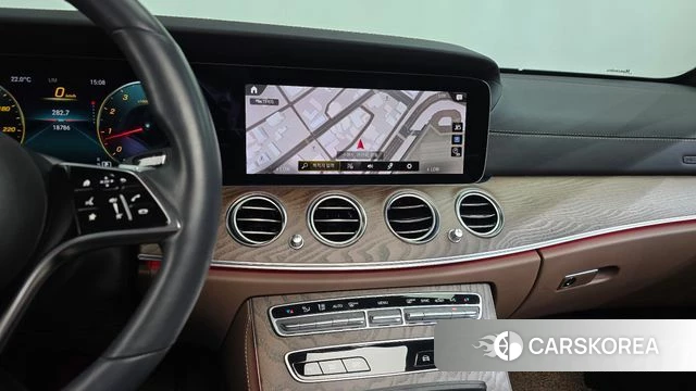Mercedes-Benz E-Class W213 2022 Серый из Кореи, фото 3