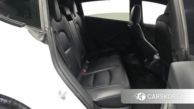 Tesla Model 3 2021 Белый из Кореи, фото 3