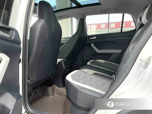 Volkswagen Tharu 2025 Белый из Китая, фото 3