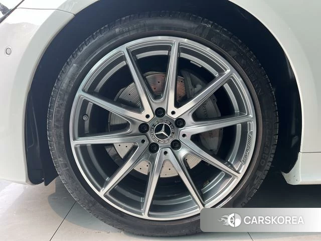 Mercedes-Benz E-Class 2021 Белый из Китая, фото 3