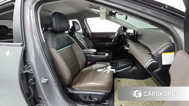 Kia EV4 2025 Серый из Кореи, фото 3